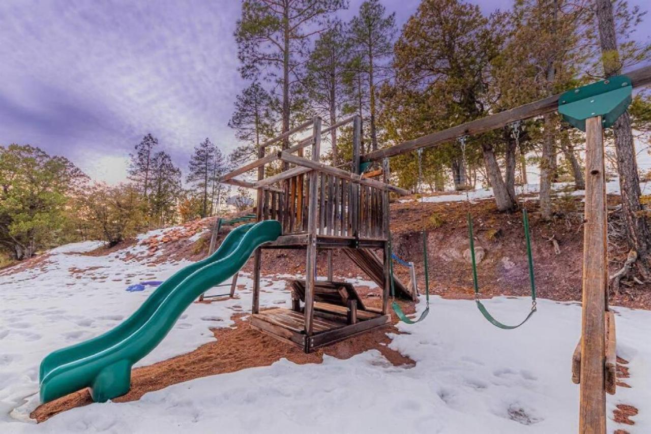 פייסון Cabin #3 Rainbow Trout - Pet Friendly- Sleeps 6 - Playground & Game Room מראה חיצוני תמונה